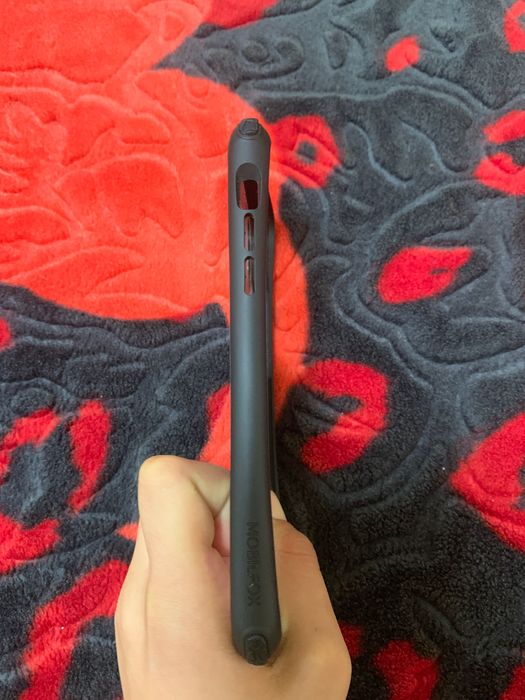 Vând husă mobilfox XR