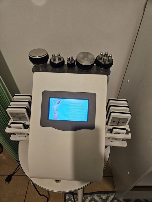 Aparat profesional cavitatie cu lipolaser si radiofrecventa, cu vacuum
