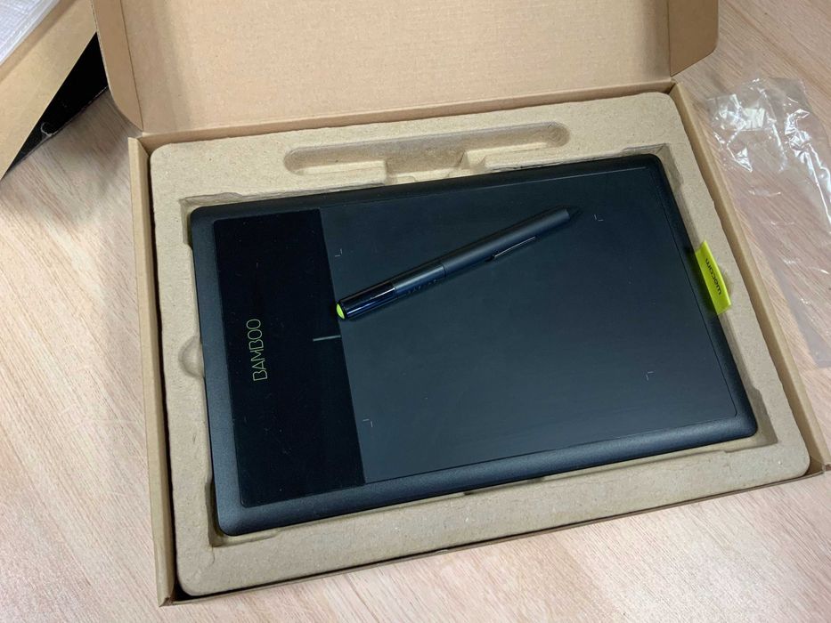 Графичен таблет WACOM Bamboo Pen CTL-470K Пълен комплект!