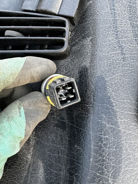 Гольф три температурный датчик оригинал