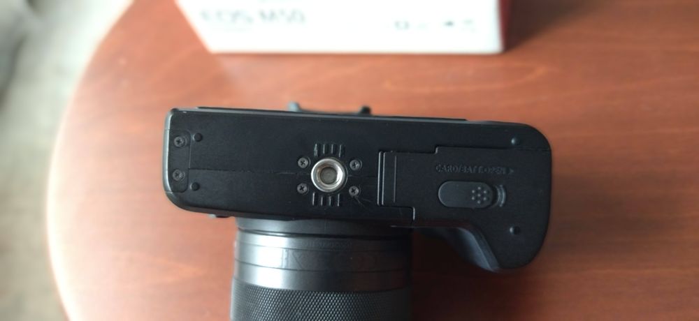 Canon EOS M50 kit в отличном состоянии