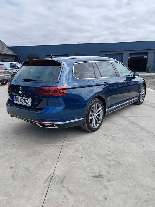 Volkswagent Passat B8 R-Line Variant DSG 2.0 TDI 2020