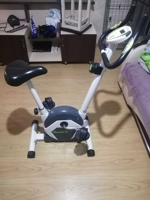 Продаю велотренажер.