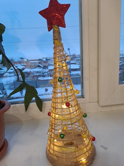 Продам новогодние поделки.