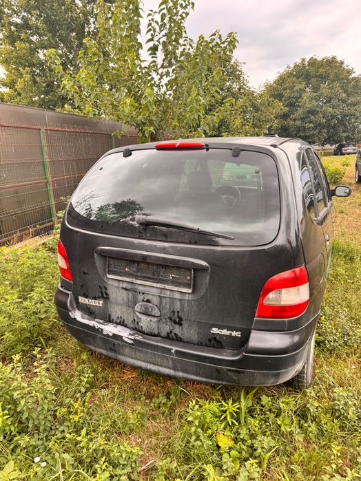Renault Scenic an 2003 2000cm3 benzina cutie automată se dezmembrează