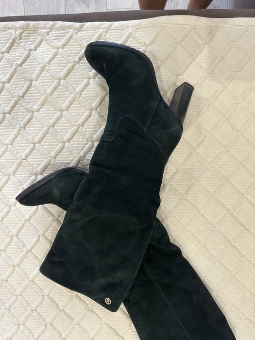 Продам зимние сапоги