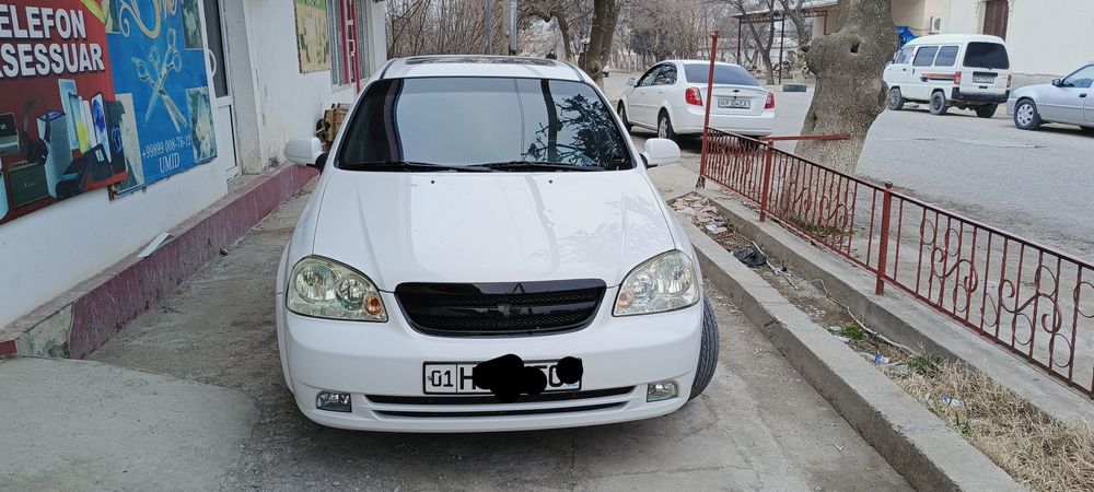 Ласетти 1.6 афтомат сотилади