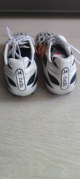 Adidas бутонки N"39