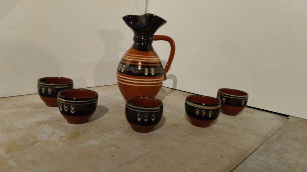 Сервиз за ракия.