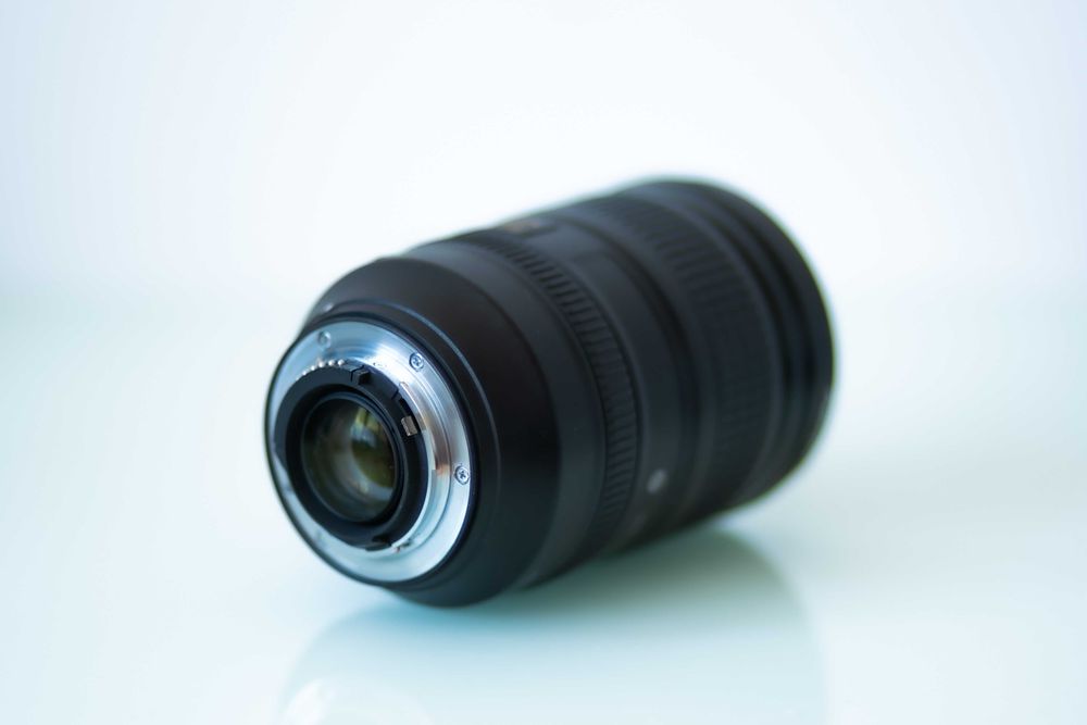 Obiectiv Nikon NIKKOR 28 - 300mm f3.5-5.6G ED VR Nikon stabilizare, impecabil