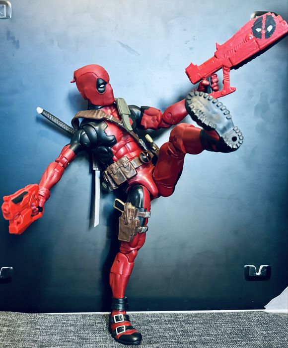Deadpool 12 inch Marvel Legends figure