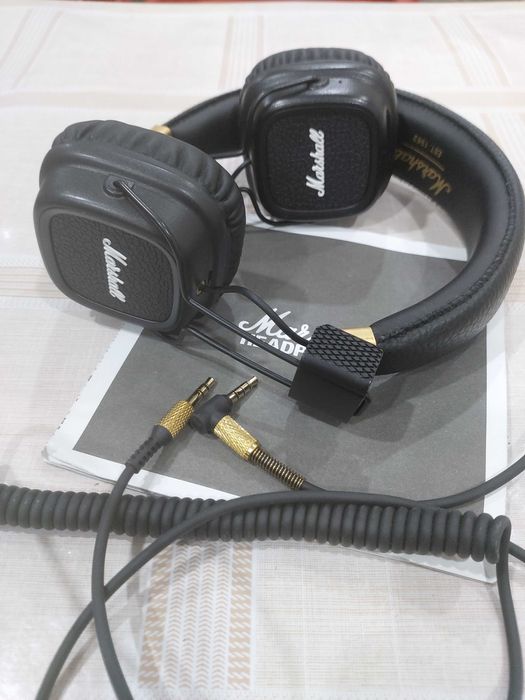 Наушники "Marshall"