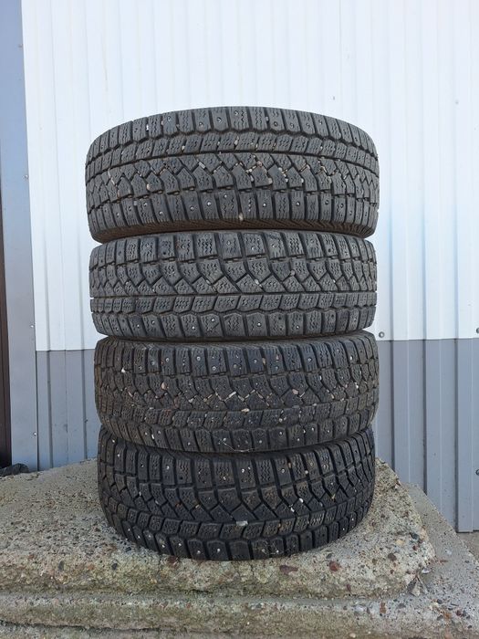 Зимние шины Viatti Brina Nordico 185/55 R15 (4 шт)