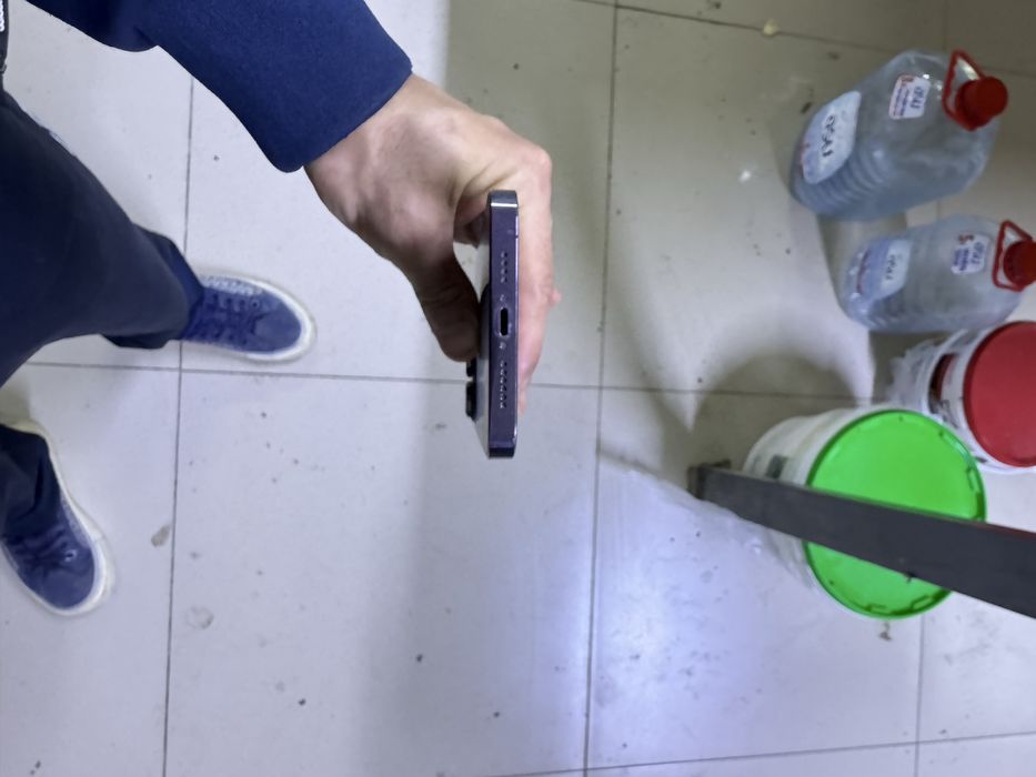 Прадаётся iphone 14 pro max