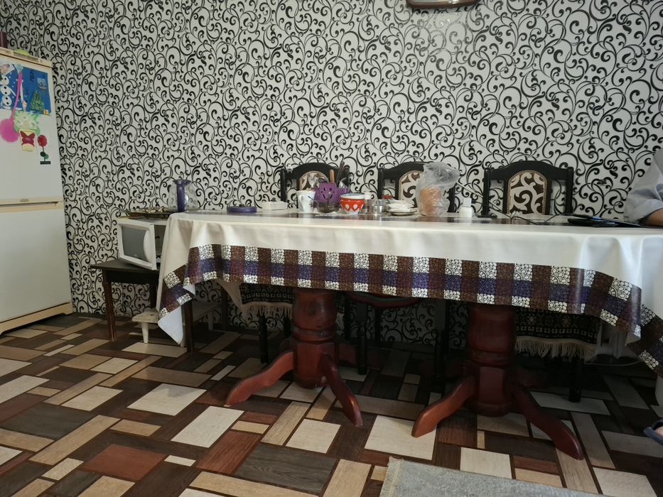 Продам стол из натурального дуба