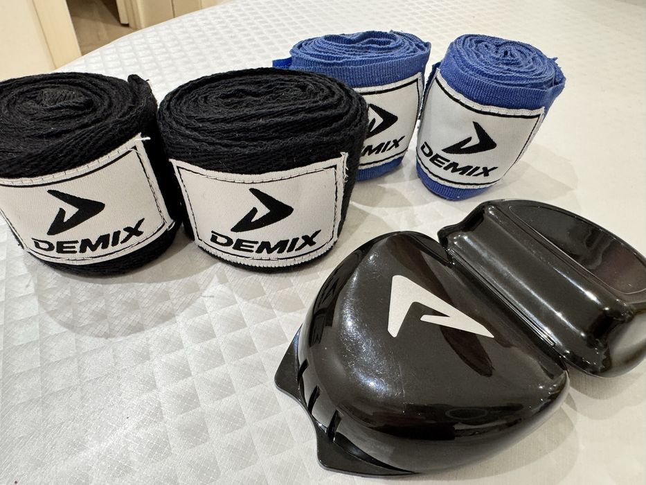 Шлемы и перчатки боксерские