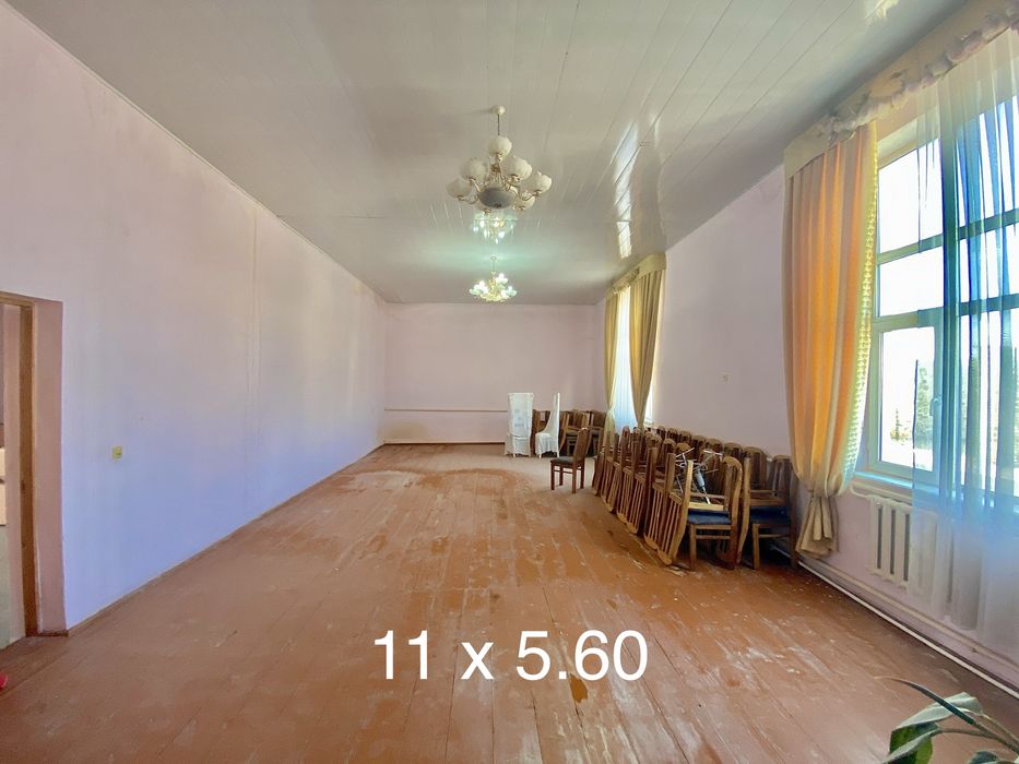 Ёшлик универмагининг 2-кавати ижарага берилади