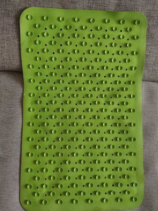 Резиновый коврик для ванны