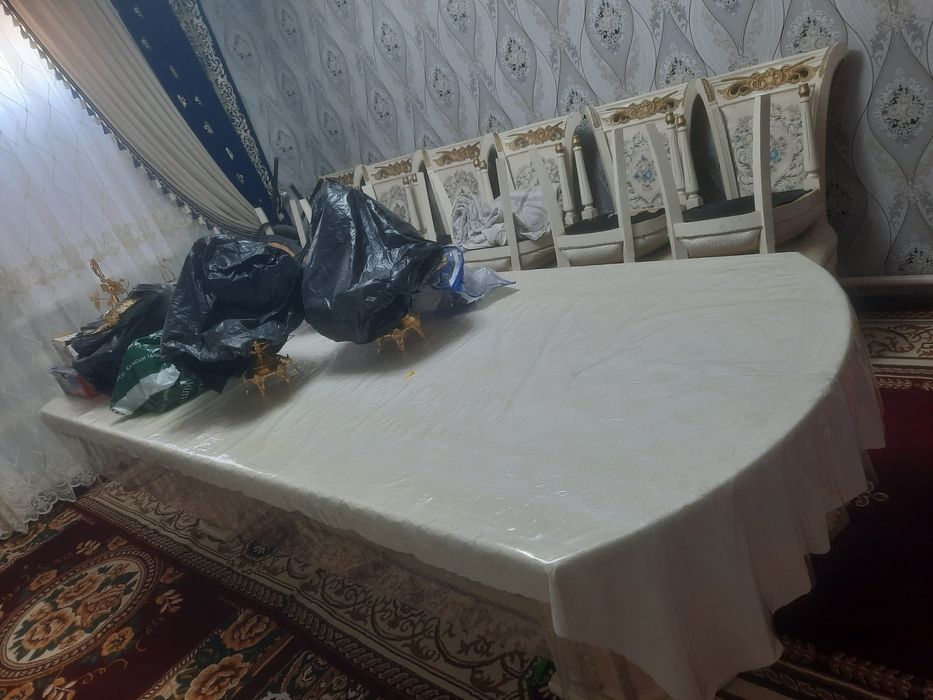 Стол стульчик сатылады бахасы 6 млн