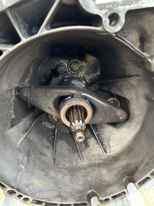 Бмв е 34 каропка гетрак 220 цена 60тыс