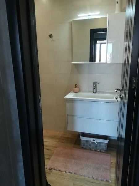 Дава се под наем Двустаен апартамент в София, Овча купел - 81 кв.м за 398.82 € - Снимка #9