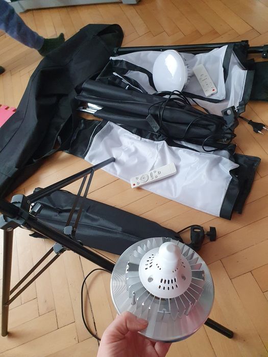 Sistem lumini LED studio