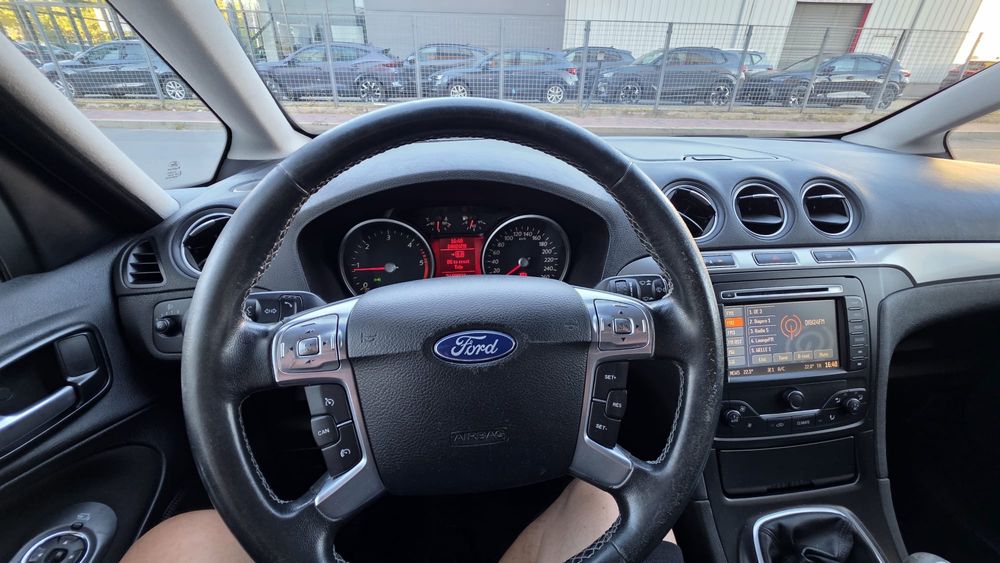 Ford Galaxy 2014