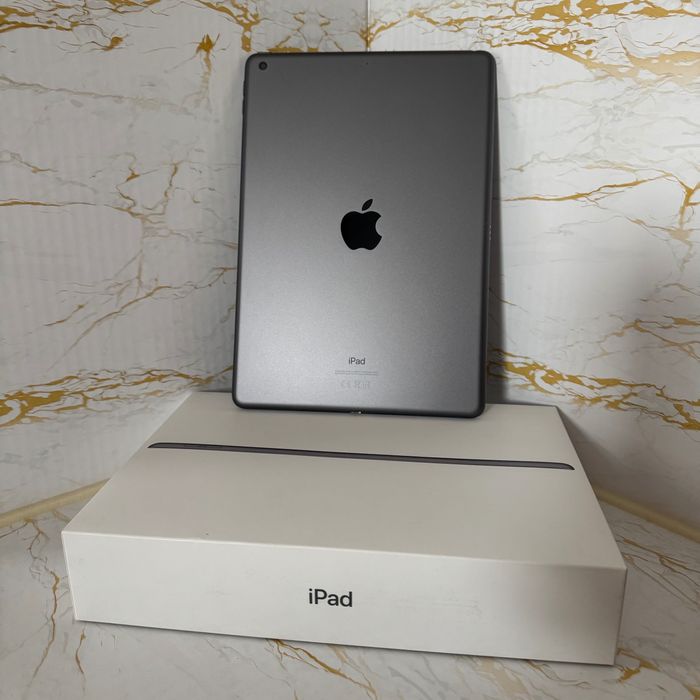 Apple iPad 10.2 8th Gen 128GB Wi-Fi Space Gray