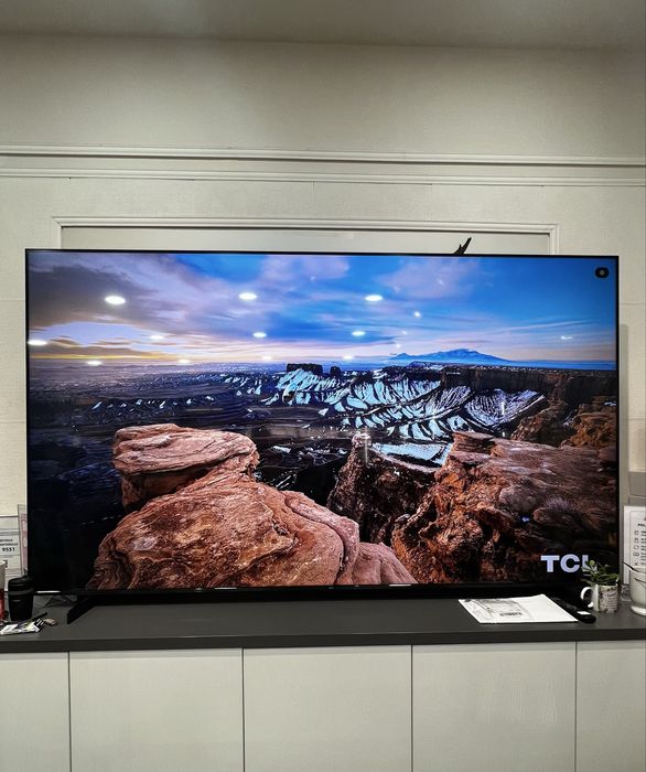 Televizor GIGANT TCL 98P745 (248 cm) – Smart Google TV, 4K | Se emite FACTURĂ