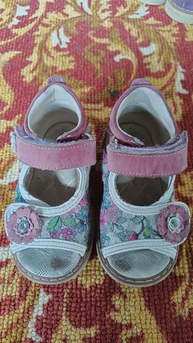 Продам сандалии ортопед