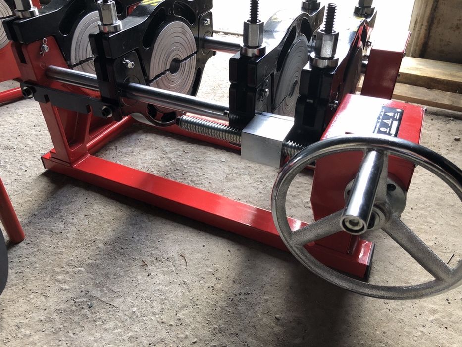 Стыковой аппарат для пайки труб