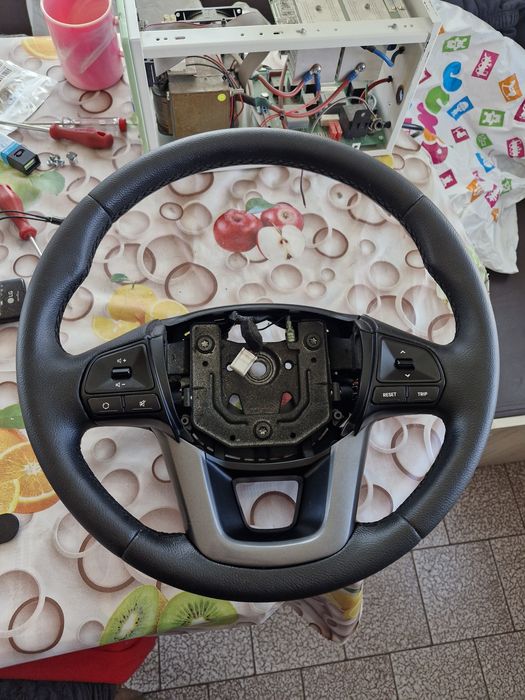 Средна конзола, волан за Киа Рио/ Kia Rio