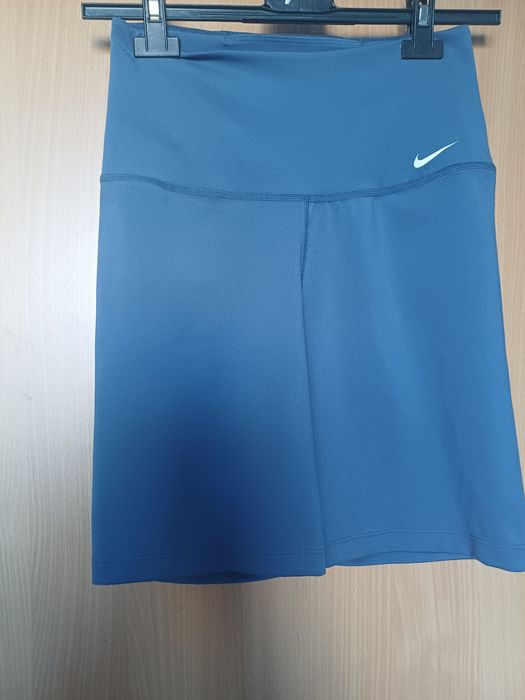 Син клин  Nike S
