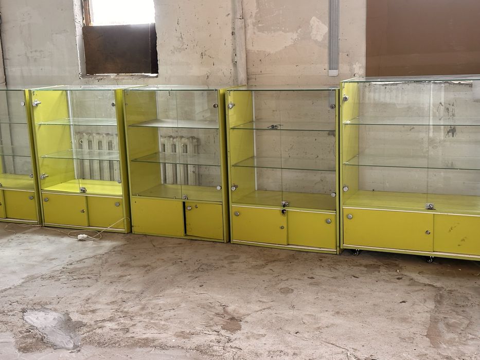 Продам витрины для торговли 5 шт