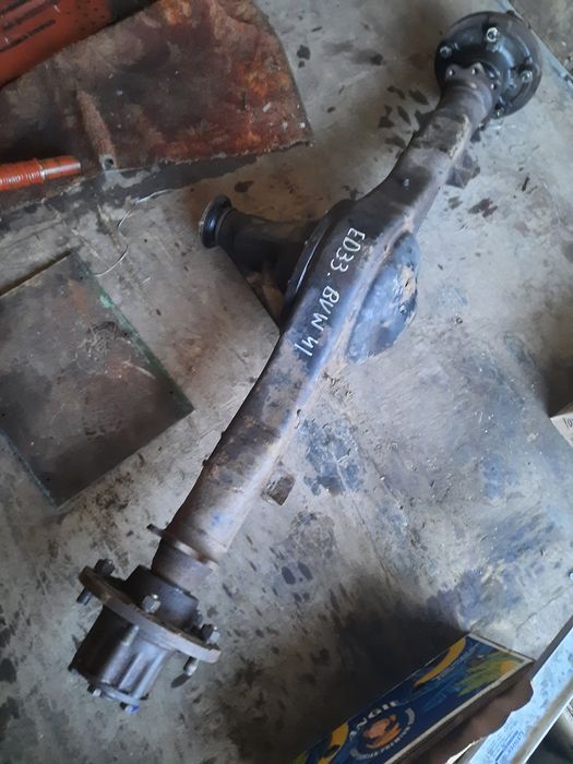 Ось, ступица, мост для прицепа