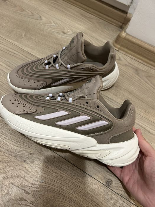 Adidas Ozelia