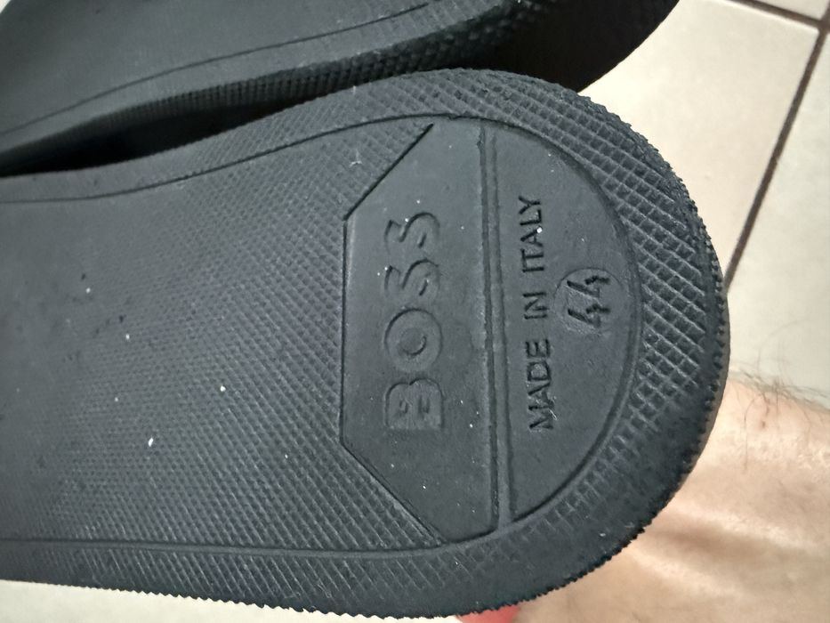 Vand slapi Boss originali nr 44