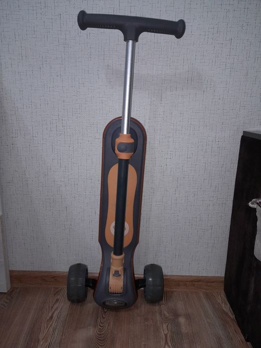 Продам самокат детский
