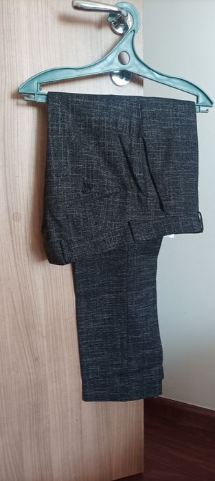 Продам Костюм 3-ку