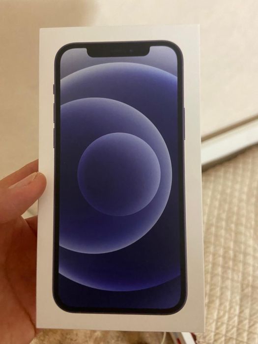 Продам айфон 12 на 64г