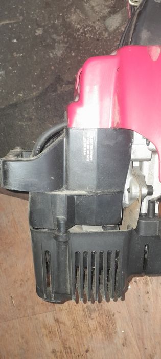 Продам ручную газонокасилку