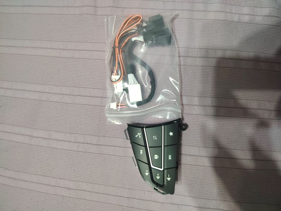 Продам кнопки мульируля Lada Vesta NG