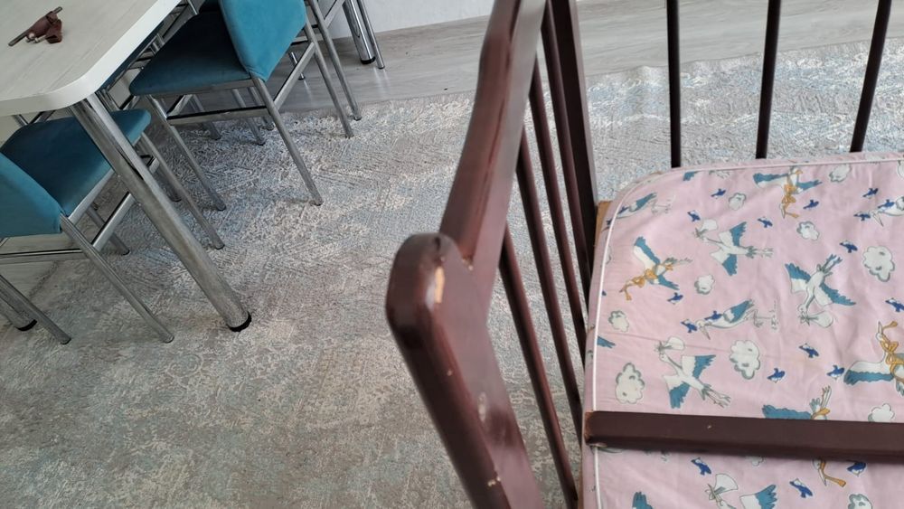 Продам детскую кроватку