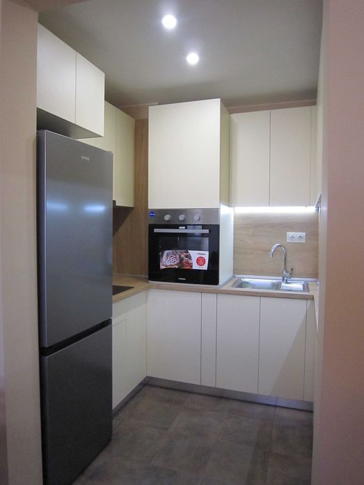 Дава се под наем Двустаен апартамент в София, Света Троица - 43 кв.м за 373.83 € - Снимка #3