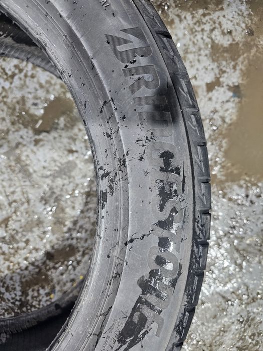 255 45 18 vara bridgestone