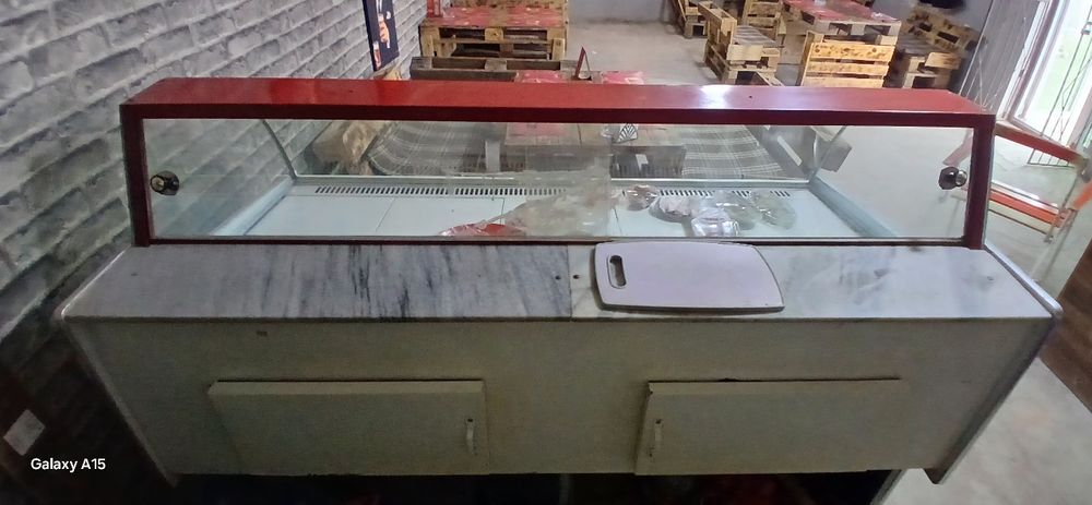 Витринный холодильник  обдувный для магазина