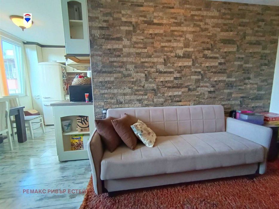 Продава се Двустаен апартамент в Русе, Ялта - 77 кв.м за 1137 €/кв.м - Снимка #1