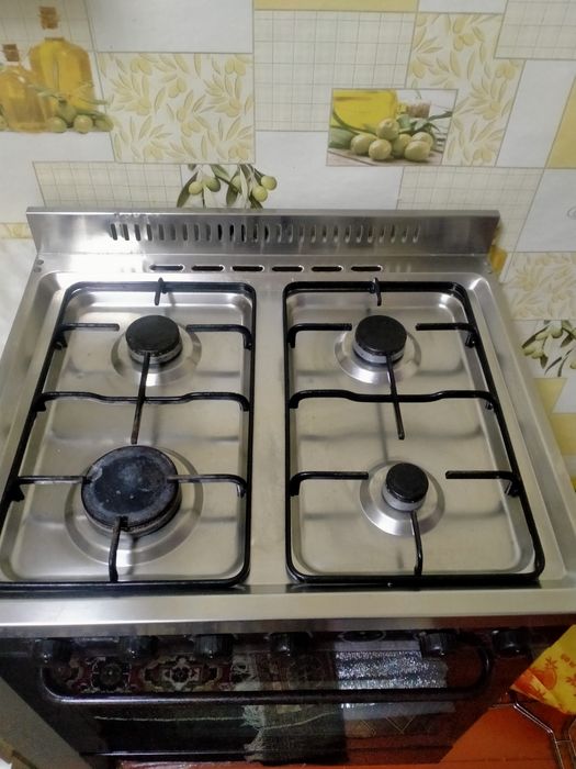 Продаются газ плита
