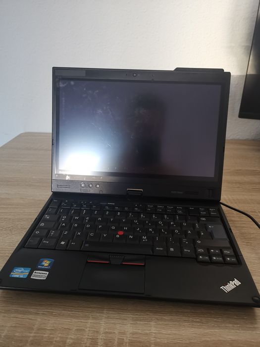Lenovo thinkpad x220 t tablet cu procesor i5 și 4 gb ram