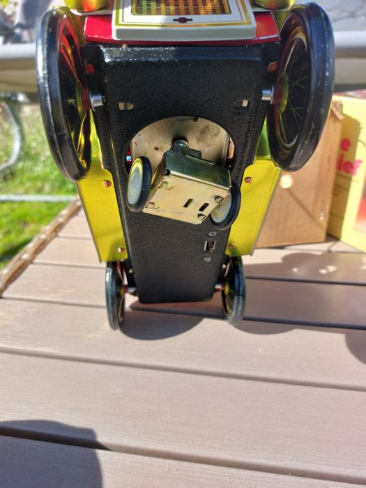 Jucarie veche chinezeasca din tabla